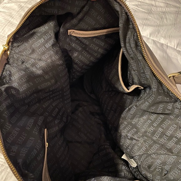 Steve Madden shoulder purse - Picture 2 of 2